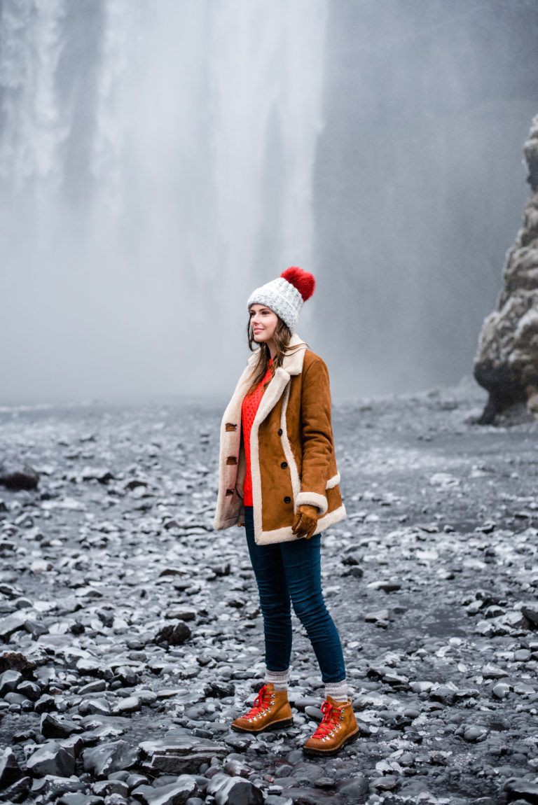 Hiking Boots Outfits For Winter, Hotel RangÃ¡, Asos Red: Boot Outfits,  Shearling coat  