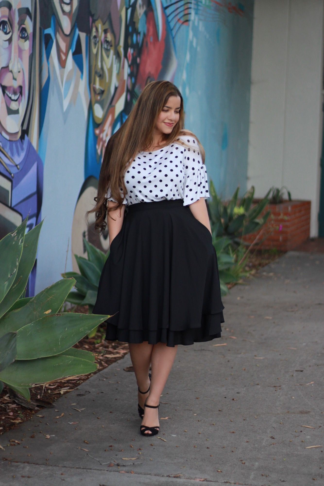 Wish to try fashion model, Plus-size model | Outfit With Midi Skirt ...