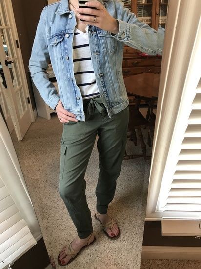 What to Wear with Green Pants 16 Stylish Outfit Ideas