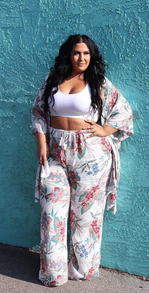 Plus Size Pants For Curvy Women, Plus-size clothing, Crop top: Romper suit,  Crop top,  Plus size outfit,  Clothing Ideas,  Gothic fashion  