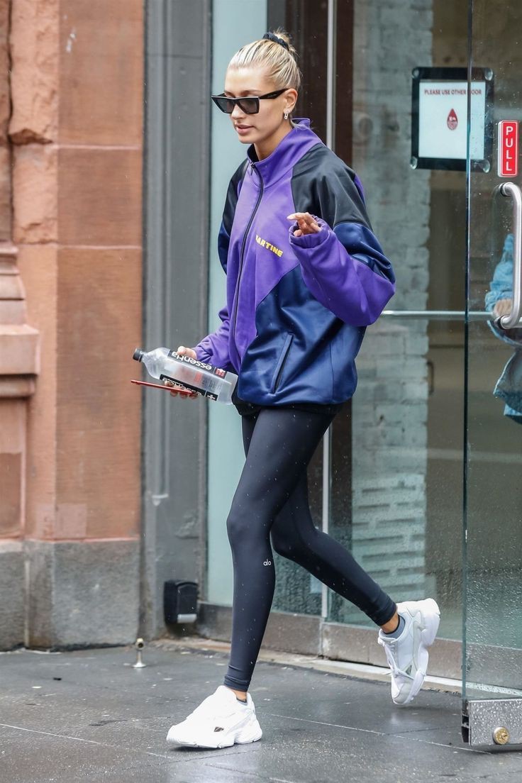 Hailey Rhode Bieber, Fashion week: Fashion week,  School uniform,  Tomboy Outfit  