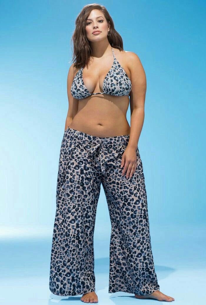 Ashley graham pant size: Plus size outfit,  Plus-Size Model,  Ashley Graham  