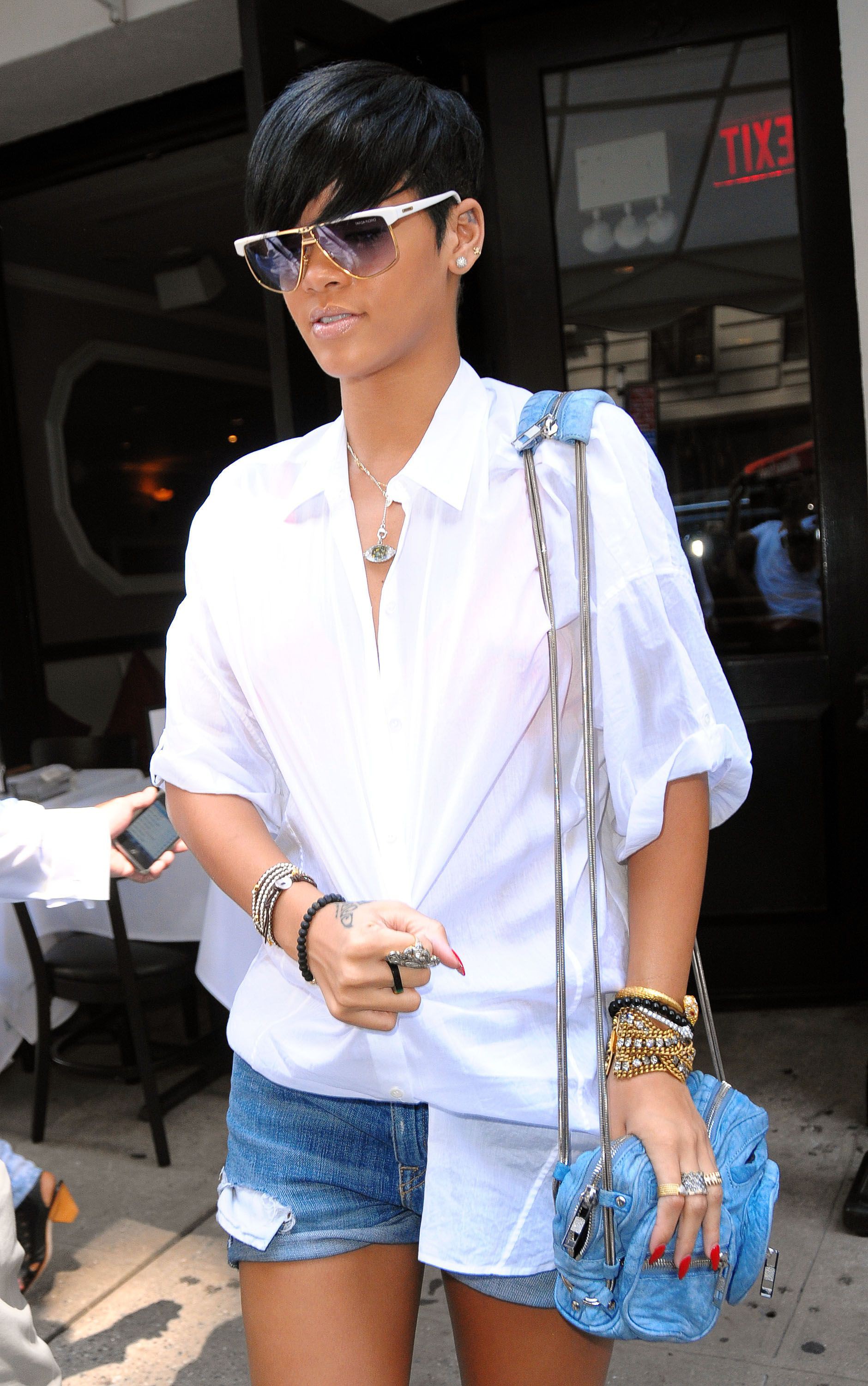 Short cut rihanna hair styles: blue jeans outfit,  Bob cut,  Hairstyle Ideas,  Short hair,  Pixie cut  