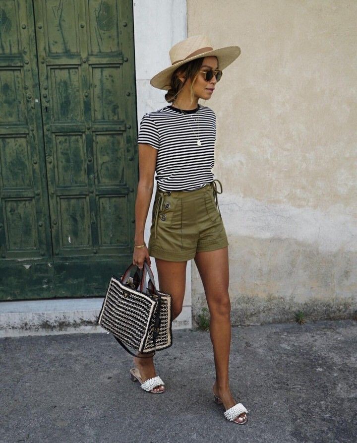Heavenly ideas for julie sarinana shorts, Julie SariÃ±ana: Sincerely Jules,  Casual Outfits,  Youthful outfits,  Shorts Outfit  