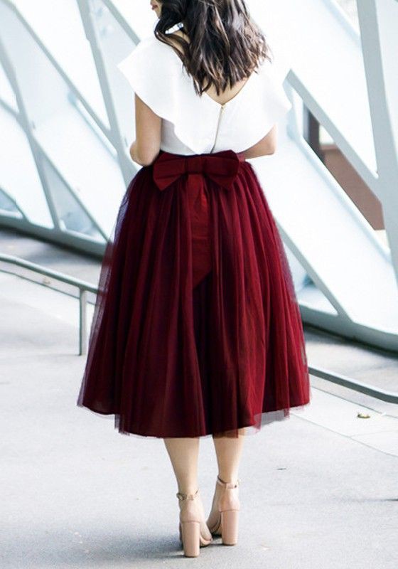 Find out these trending jupe tulle, Tulle Midi Skirt: Crop top,  Midi Skirt Outfit,  Midi Skirt  