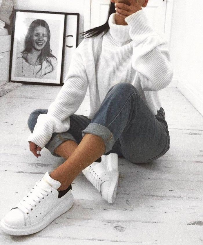 Outfit Ideas With Sweaters, LILY LULU FASHION: Mom jeans,  Sweaters Outfit,  Turtleneck Sweater Outfits  