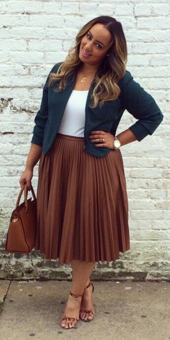 Pleated skirt outfit plus size: winter outfits,  Plus size outfit,  Business casual,  Clothing Ideas,  Clubbing outfits,  Pleated Skirt  