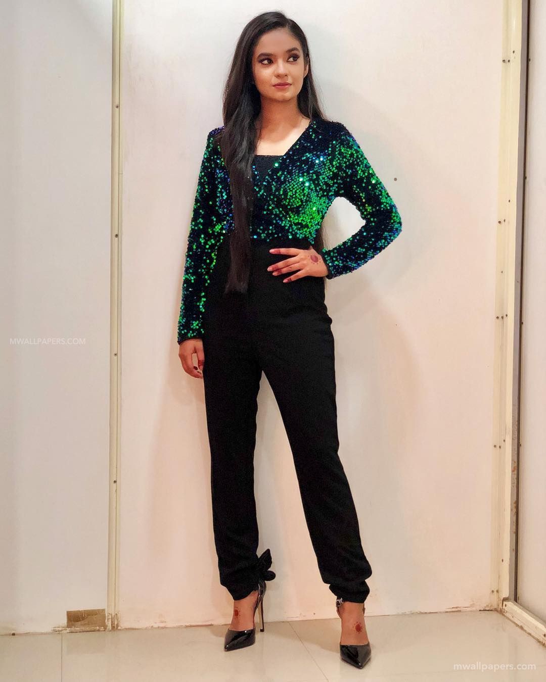 Anushka sen in jumpsuit: Anushka Sen,  Baal Veer,  High-Definition Video  