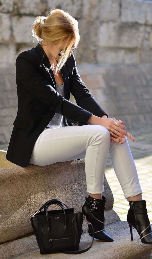 White Blazer with Black and White Pants Smart Casual Spring Outfits For Men  In Their 30s (7 ideas & outfits) | Lookastic