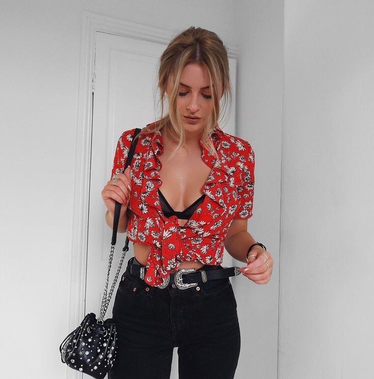 Outfits with a red bralette: High-Heeled Shoe,  Casual Outfits,  Top Outfits,  Bralette Outfits  