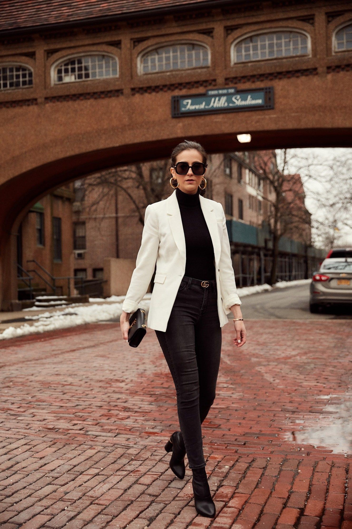 White Blazer Outfit, Sleeveless shirt: Sleeveless shirt,  Blazer Outfit,  White Blazer,  Long Sleeve,  Blazer  