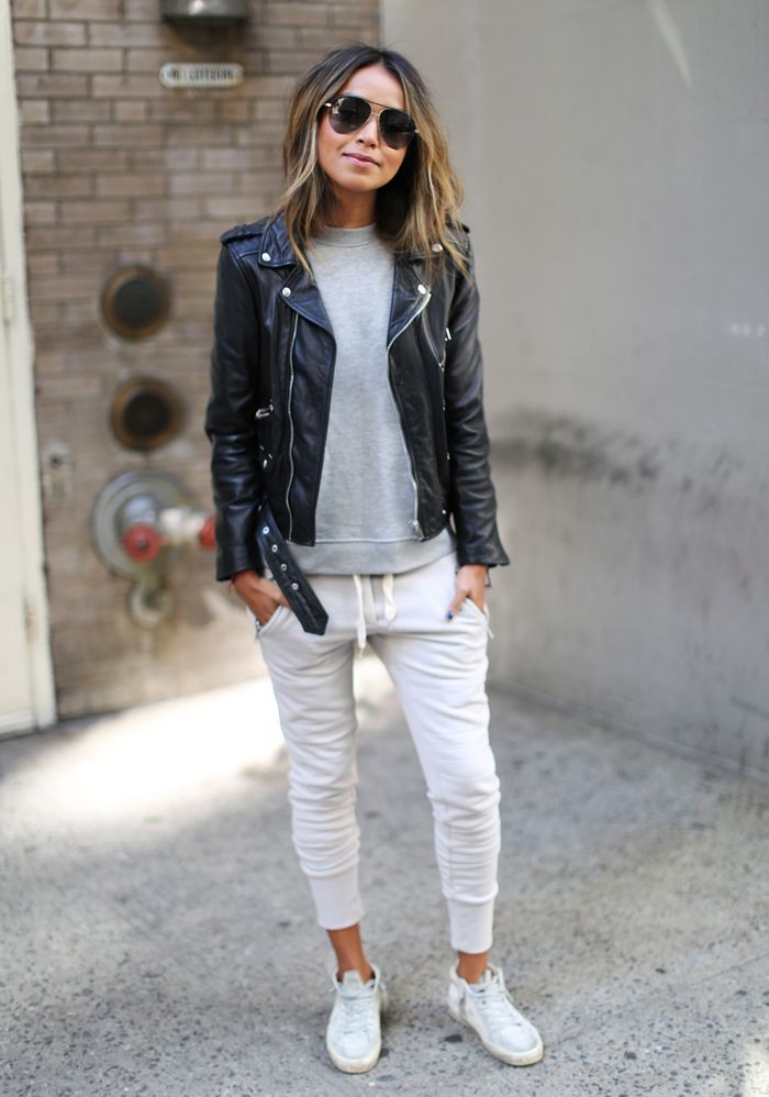 Jogger Pants Street Style Looks For Women 2020 How To Wear Joggers ...