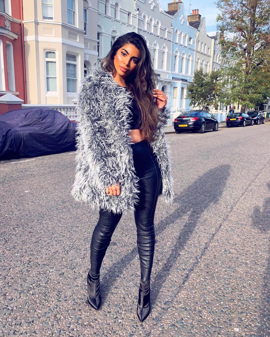 I love this outfit! fur clothing, Fake fur: winter outfits,  Fur clothing,  Fake fur,  party outfits  
