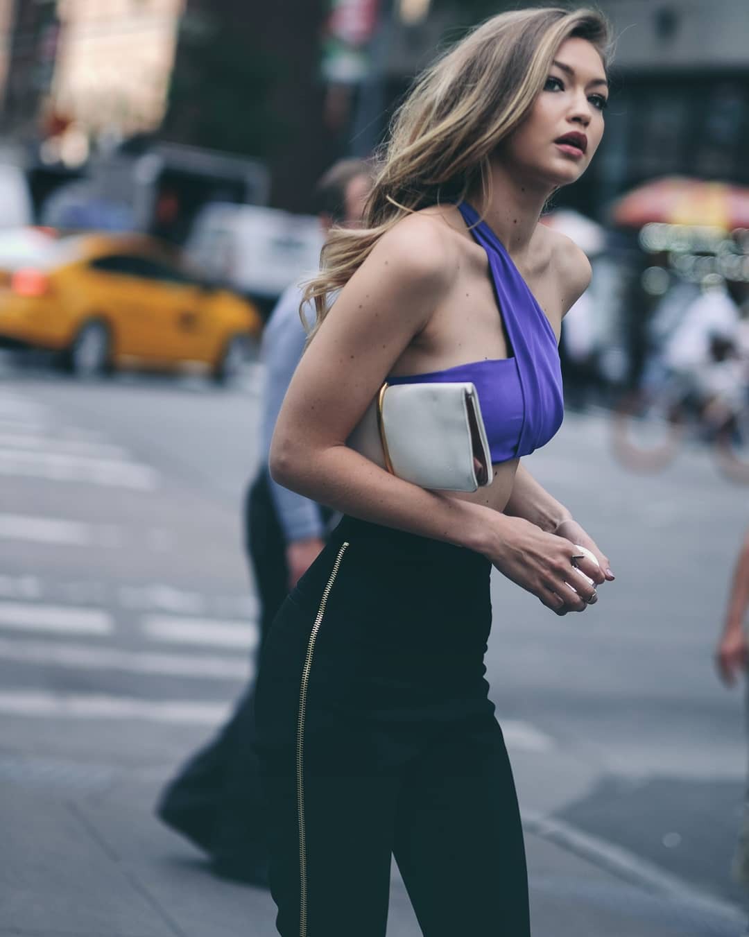 Beautiful Full Body Gigi Hadid Photographs Instagram: Gigi Hadid,  Hot Instagram Models,  instagram models,  most liked Instagram photo,  Instagram photos,  gigihadid,  Instagram Gigi Hadid  