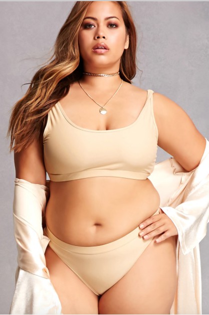 Lovely Attire For Chubby Girls: plus size evening dress,  Plus size outfit,  Plus Size Party Outfits,  Curvy Teen Outfits  