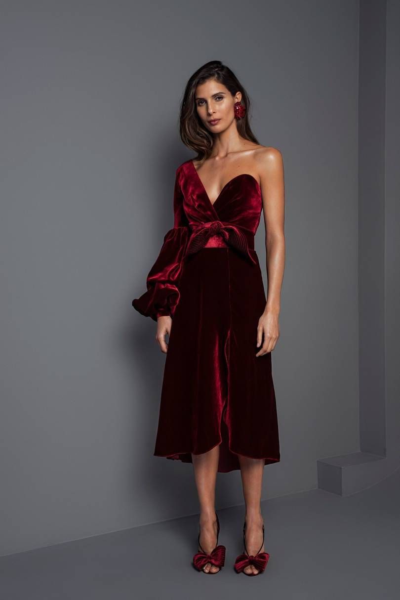 Velvet Outfit Ideas for Women, Paris Fashion Week, Johanna Ortiz: Alex Perry,  Haute couture,  Johanna Ortiz,  Velvet Outfits  