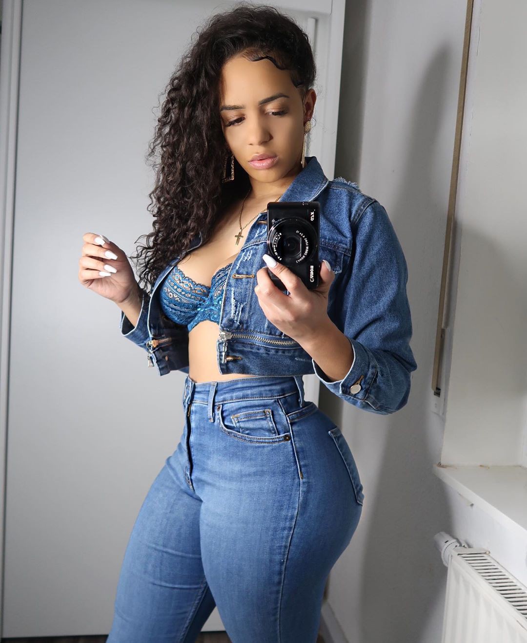 Hot black girl in jeans Tiffanie Ray Hot Photos Fashion Nova, Jean ...