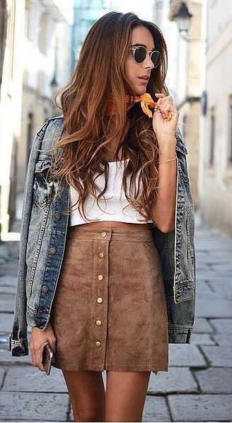 You must check these suede skirts, Dames Simple | Buttoned Skirt Outfits | Casual wear, Pencil Skirt Outfits