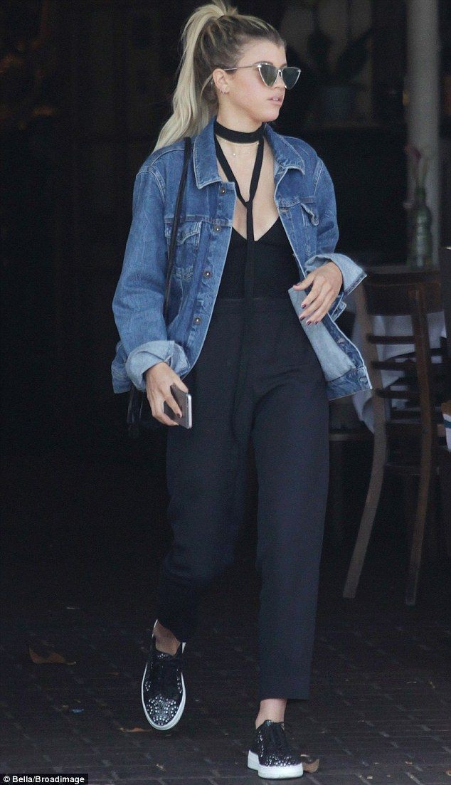 Sofia richie jean jacket: Jean jacket,  Sofia Richie,  Nicole Richie,  Denim jacket  