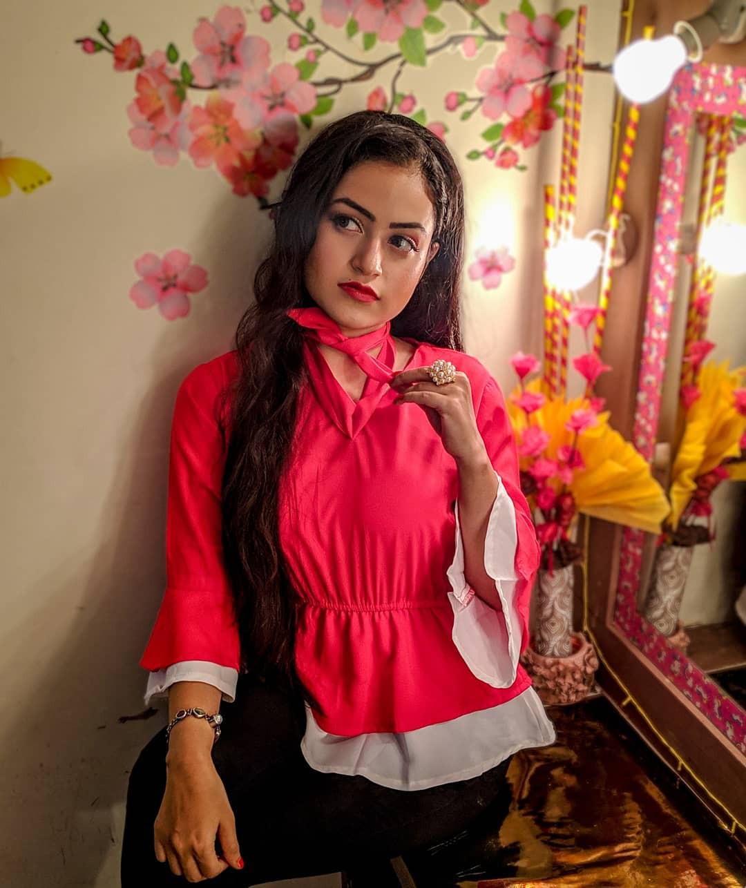Farhina Parvez Jarimari Instagram, Photo shoot, Formal wear: Beautiful Girls,  Formal wear,  Photo shoot,  Farhina Parvez Jarimari  