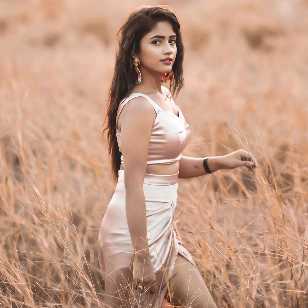 Popular Insta Photographs Of Tiktok Celebrity Nisha Guragain Nisha 