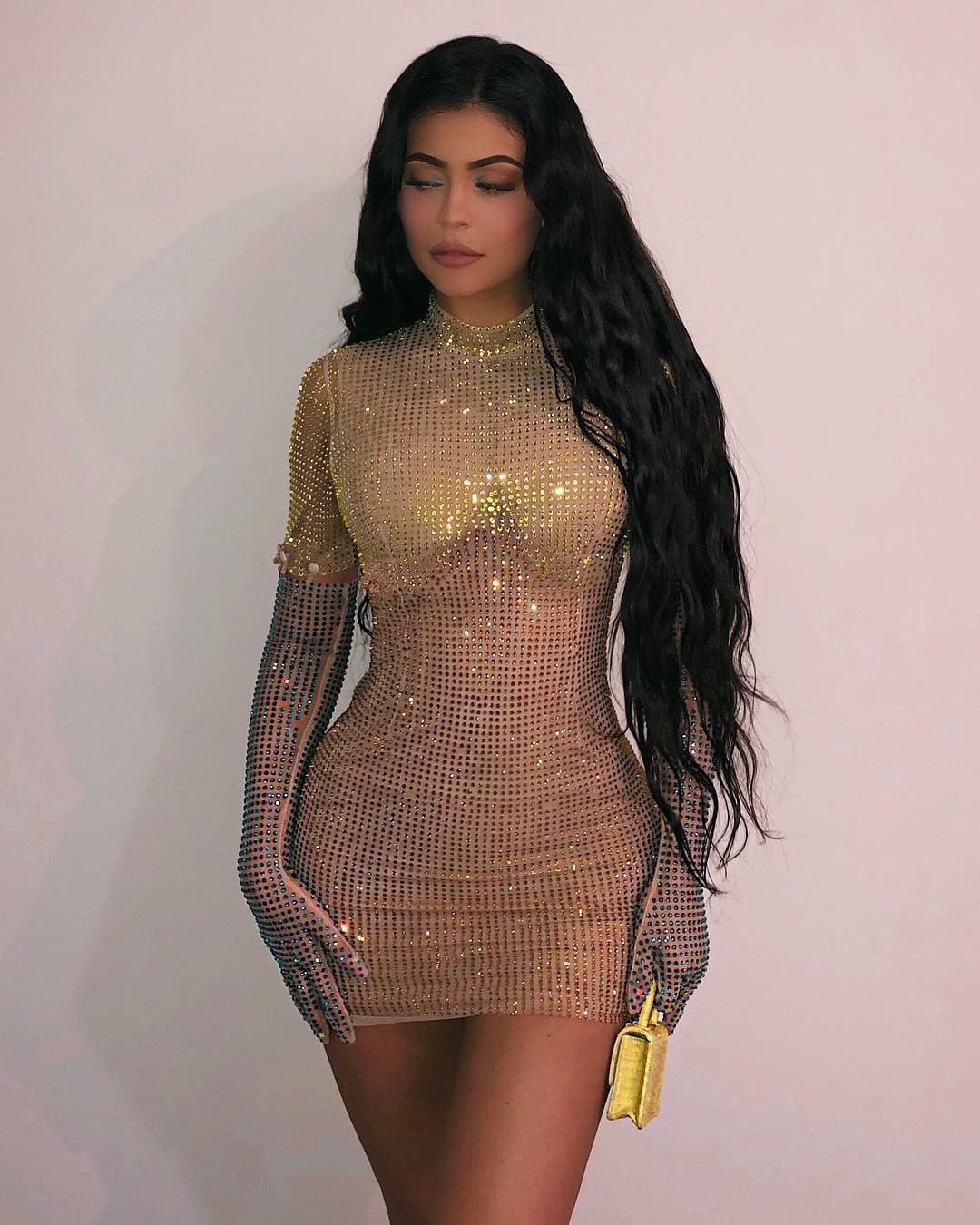 Cute Instagram Full Body Kylie Jenner Images: Kylie Jenner,  FASHION,  Instagram photos,  Stylevore,  Vintage clothing,  luxury,  Vogue,  kylie jenner Photos,  kylie jenner Style,  Cute kylie jenner,  kylie jenner Instagram,  kyliejenner,  haileybaldwin,  arianagrande  