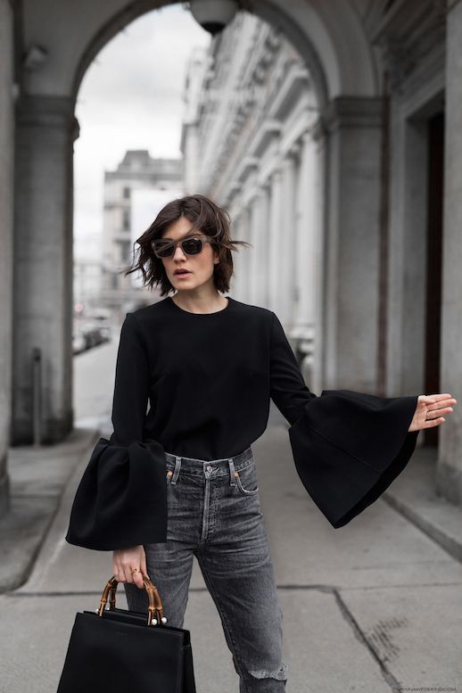 Perfect photos of sleeves street style, Street fashion: fashion blogger,  Street Style,  Casual Outfits,  Bell Sleeve Tops Outfit  