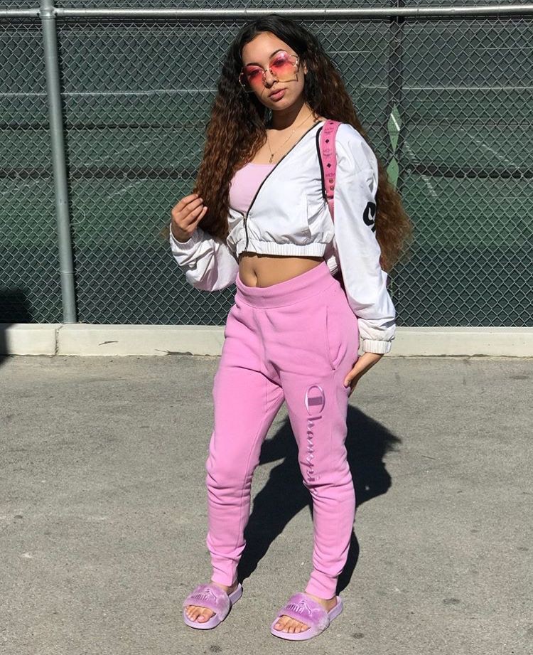 Outfits With Sweatpants, Grunge fashion, Fashion Nova: Fashion Nova,  Grunge fashion,  Casual Outfits,  Sweatpants Outfits,  Sports Pants  