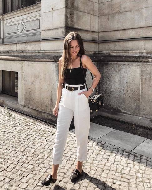 Look com calÃ§a branca e cinto preto: Casual Outfits,  Capri pants  