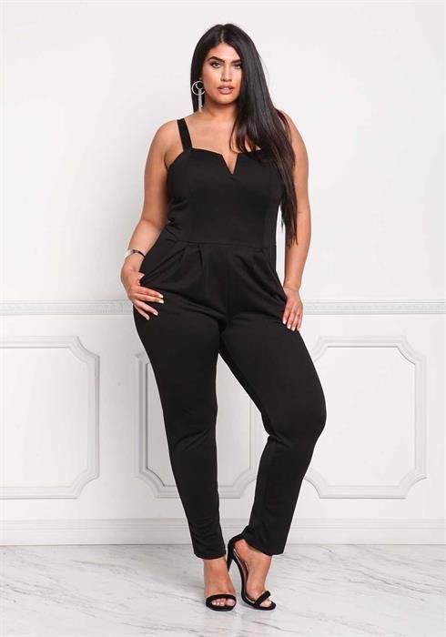 Latest Overweight Jumpsuit Clothing For Curvy Girl: Chubby Girl attire,  Plus Size Jumpsuit Clothing,  Jumpsuit For Girls,  Casual Jumpsuit Outfit,  Jumpsuit For Chubby Girl  