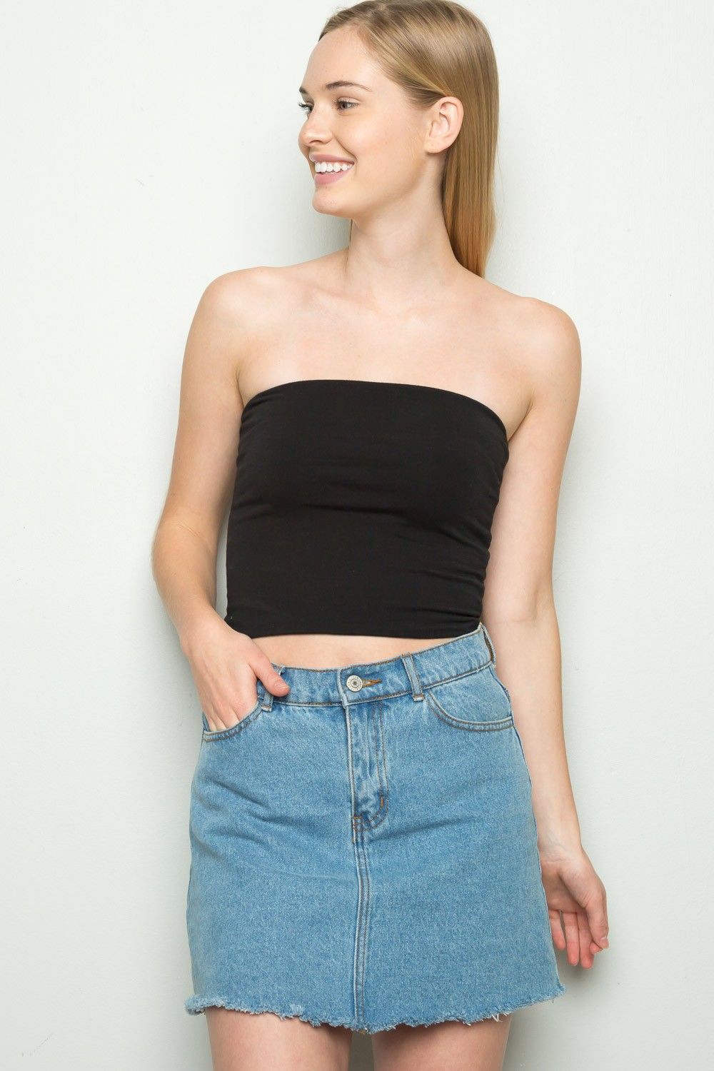 Brandy melville black tube top: Crop top,  Tube top,  Strapless dress,  Brandy Melville,  Tube Tops Outfit  