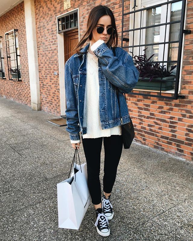 Winter jean jacket outfits: winter outfits,  Jean jacket,  Lapel pin,  Denim jacket  