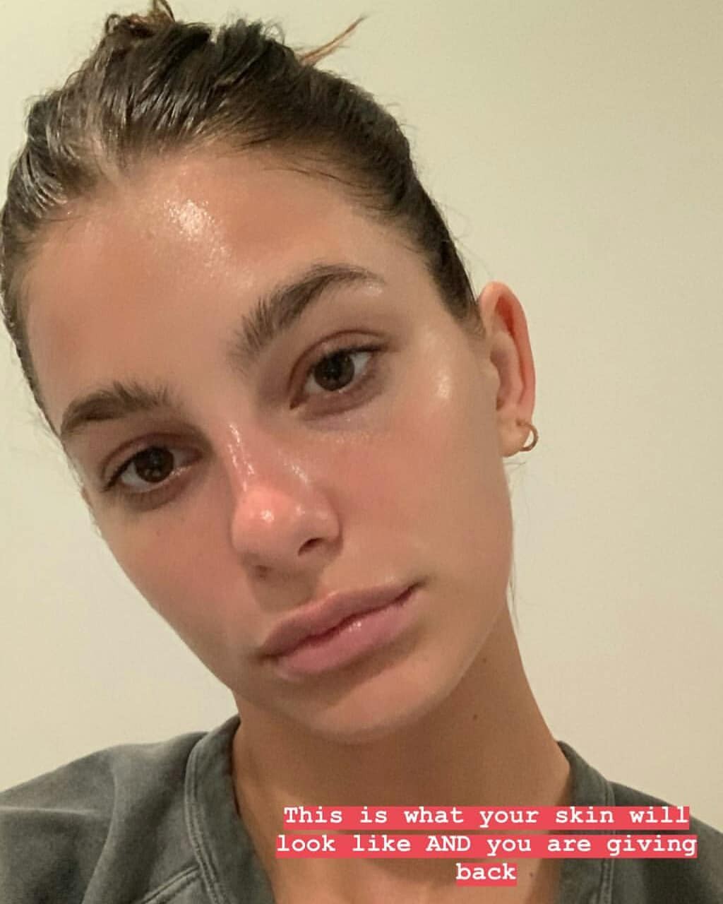 Without makeup Camila Morrone Instagram