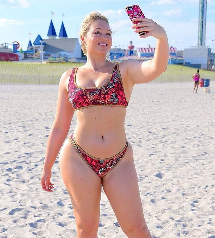 Cute Plus-Size Insta Girl Latest Pictures: fashion model,  Hot Insta Babes,  Instagram Hot Photo,  FASHION,  plussizebeauty,  Instagram Plus Size Models,  Plus Size Girls Instagram,  Hot Plus Size Girls,  Hot Plus Size Pics,  Fashion outfits,  Cool Fashion,  Stylevore,  Clothing Ideas  