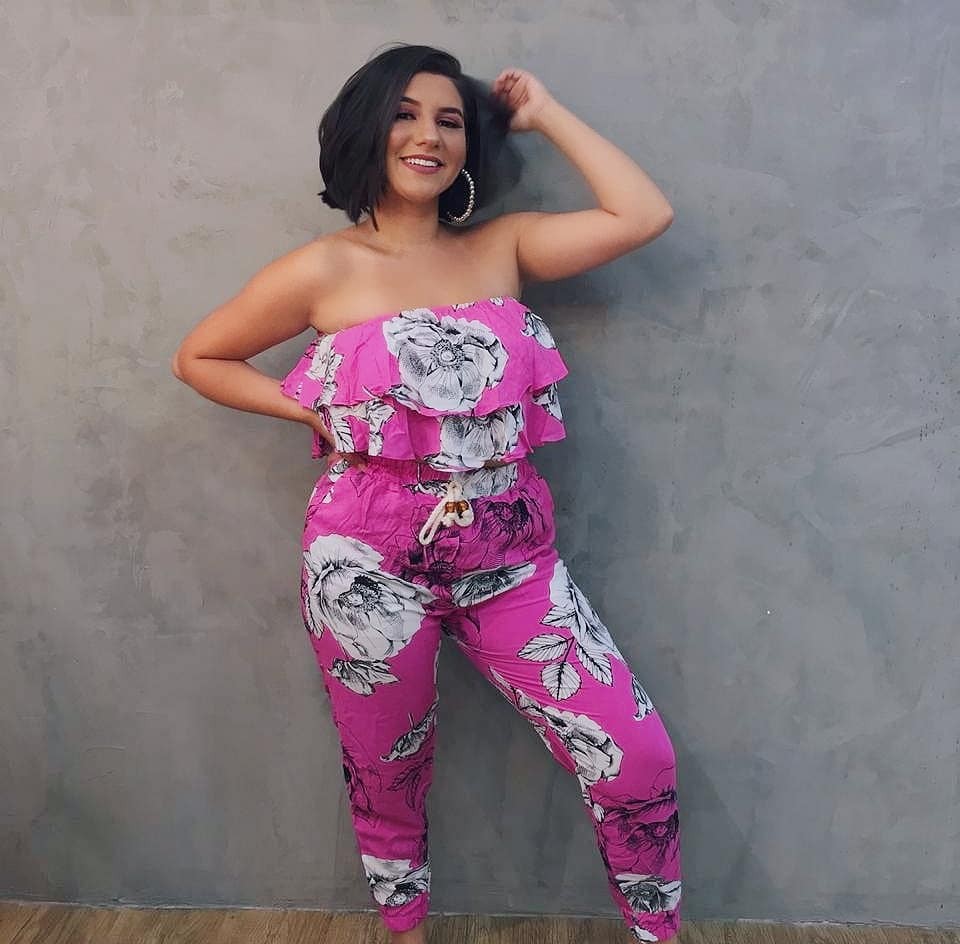Magenta and pink leggings, pajamas, girls photoshoot: Magenta And Pink Outfit,  Insta Beauty  