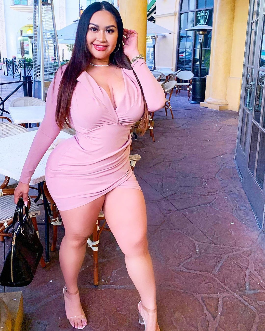 Tracy Lopez hot legs girls, sexy leg picture, Black Haircuts: Hot Girls,  Long hair,  Black hair,  Instagram Images Tracy Lopez  