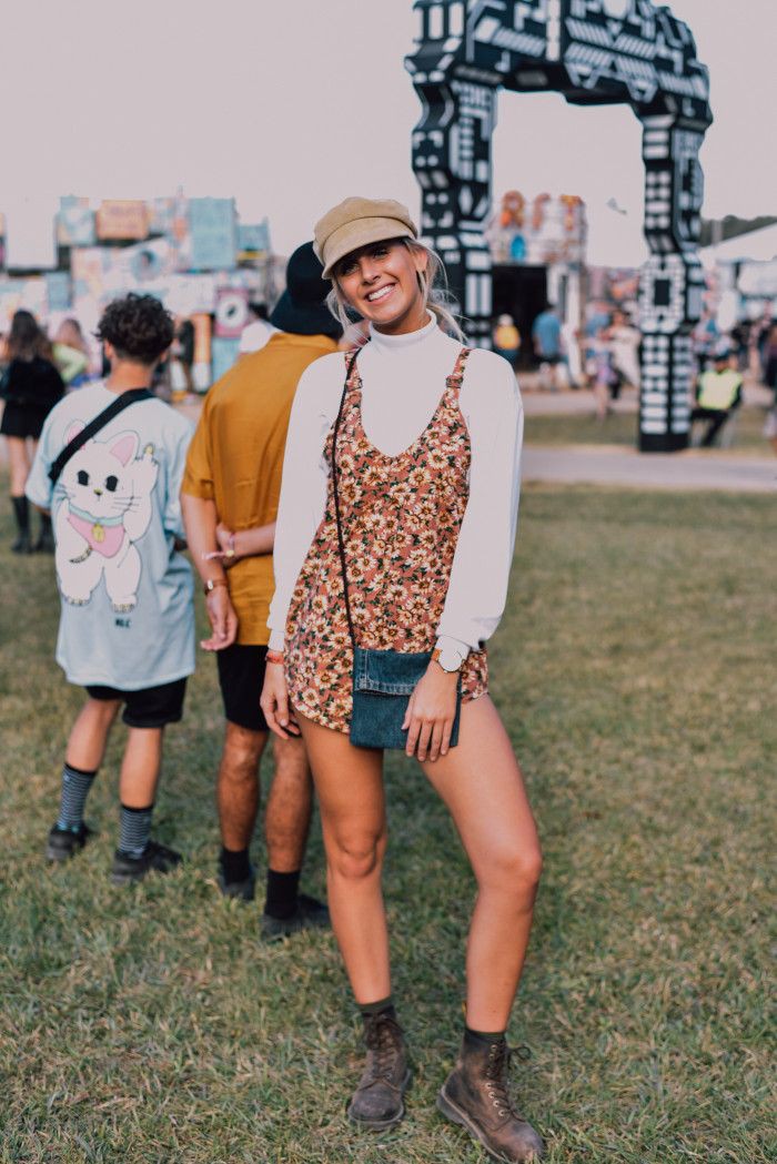 yellow colour outfit with shorts, beautiful girls pictures, fashion ideas: Coachella Outfits  