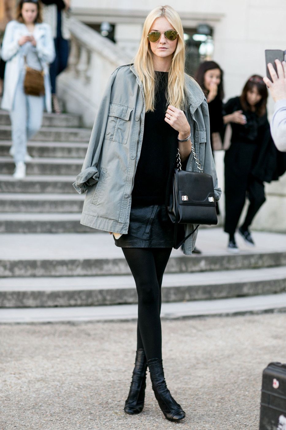 Caroline trentini street style paris fashion week, caroline trentini: Street Style,  fashion blogger,  Fashion week,  Jacket Outfits,  White And Black Outfit,  Paris Fashion Week  