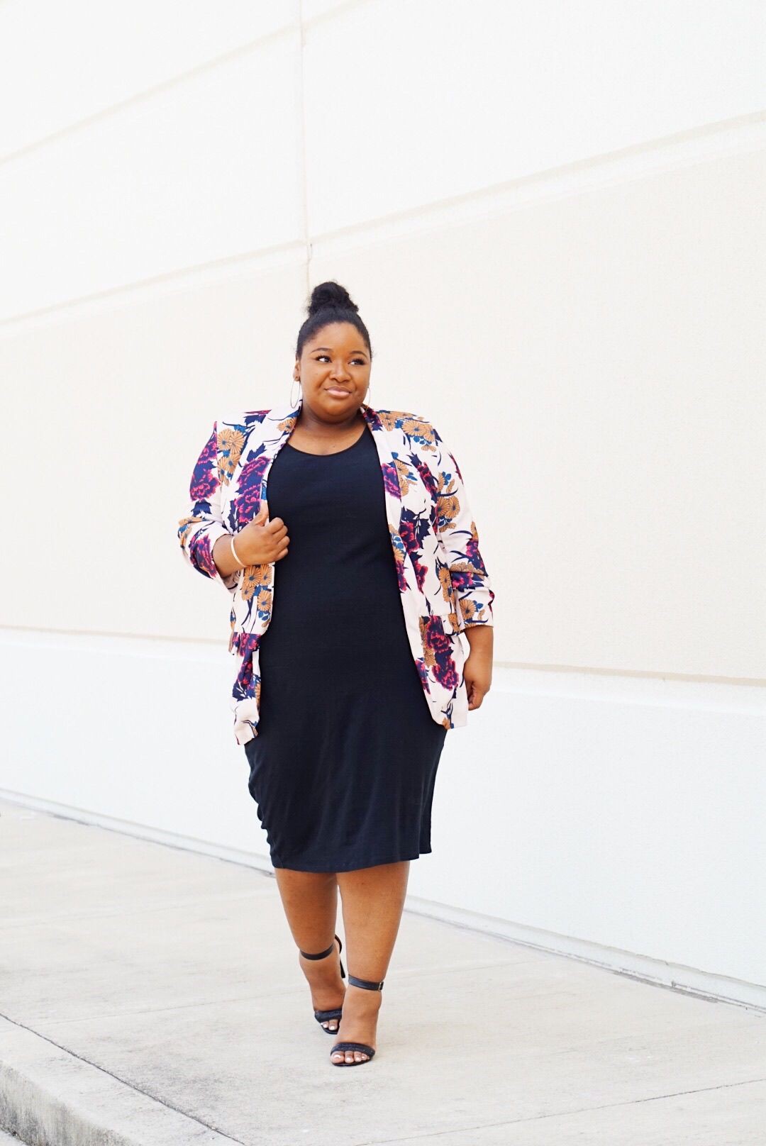 Purple and white outfit style with denim, jeans: Fashion photography,  Street Style  