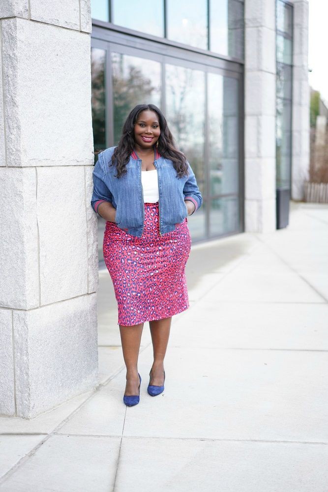 White and blue outfit Pinterest with polka dot, skirt, jeans: Street Style,  Plus size outfit,  White And Blue Outfit  