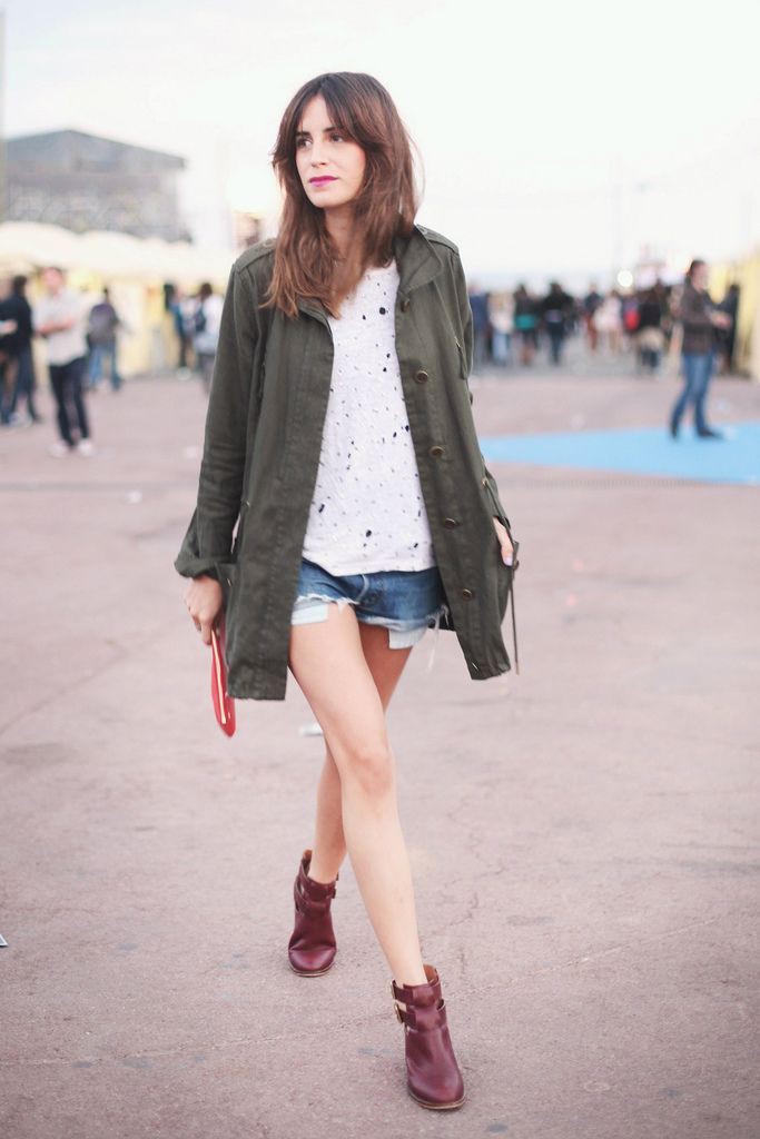 Verde y granate combinan, street fashion: Street Style,  Classy Fashion  