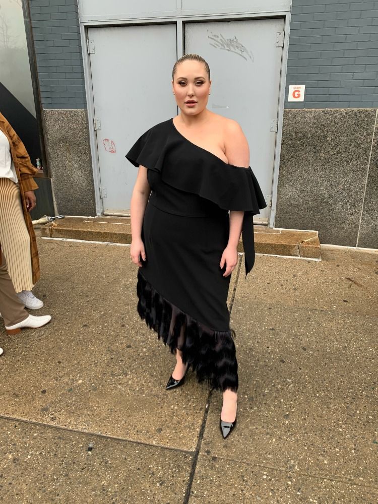 Colour outfit, you must try little black dress little black dress, hayley hasselhoff: Plus size outfit,  Little Black Dress  