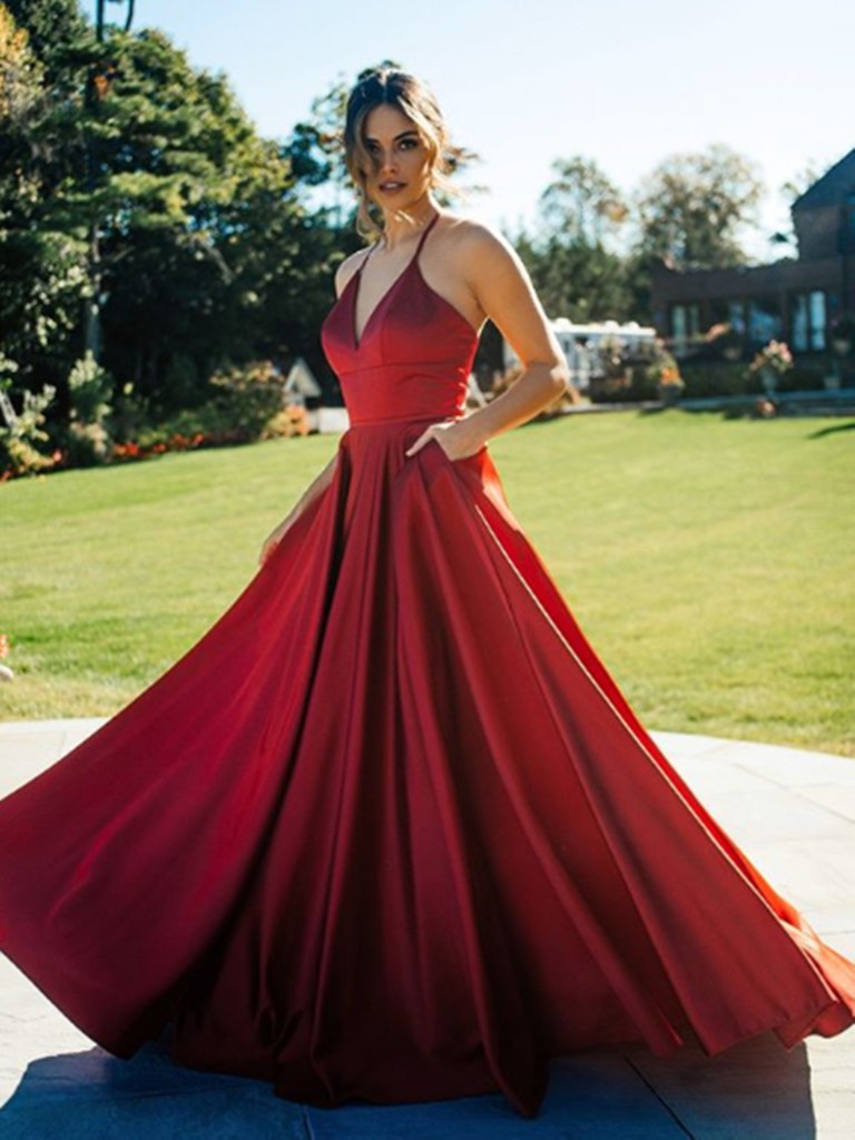 Red dresses ideas with bridal party ...