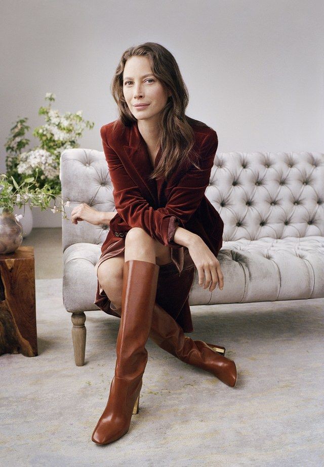 Karlie kloss cole haan, christy turlington, cole haan, long hair: Long hair,  Christy Turlington,  Brown Outfit,  Brown Boots Outfits  