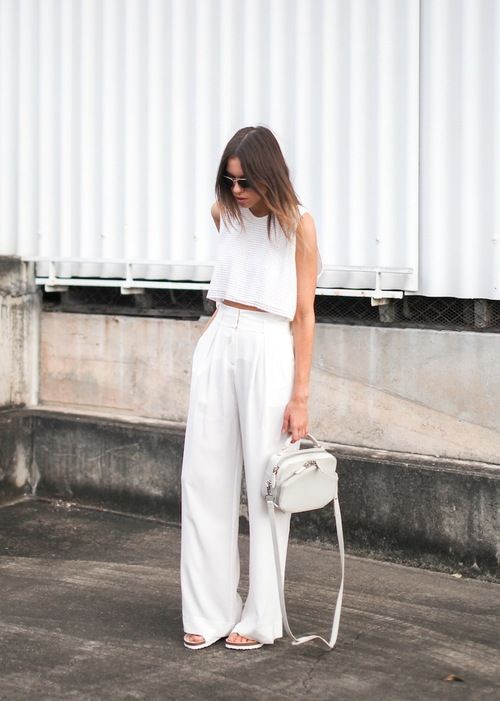 What to Wear with White Pants This Spring - Crossroads