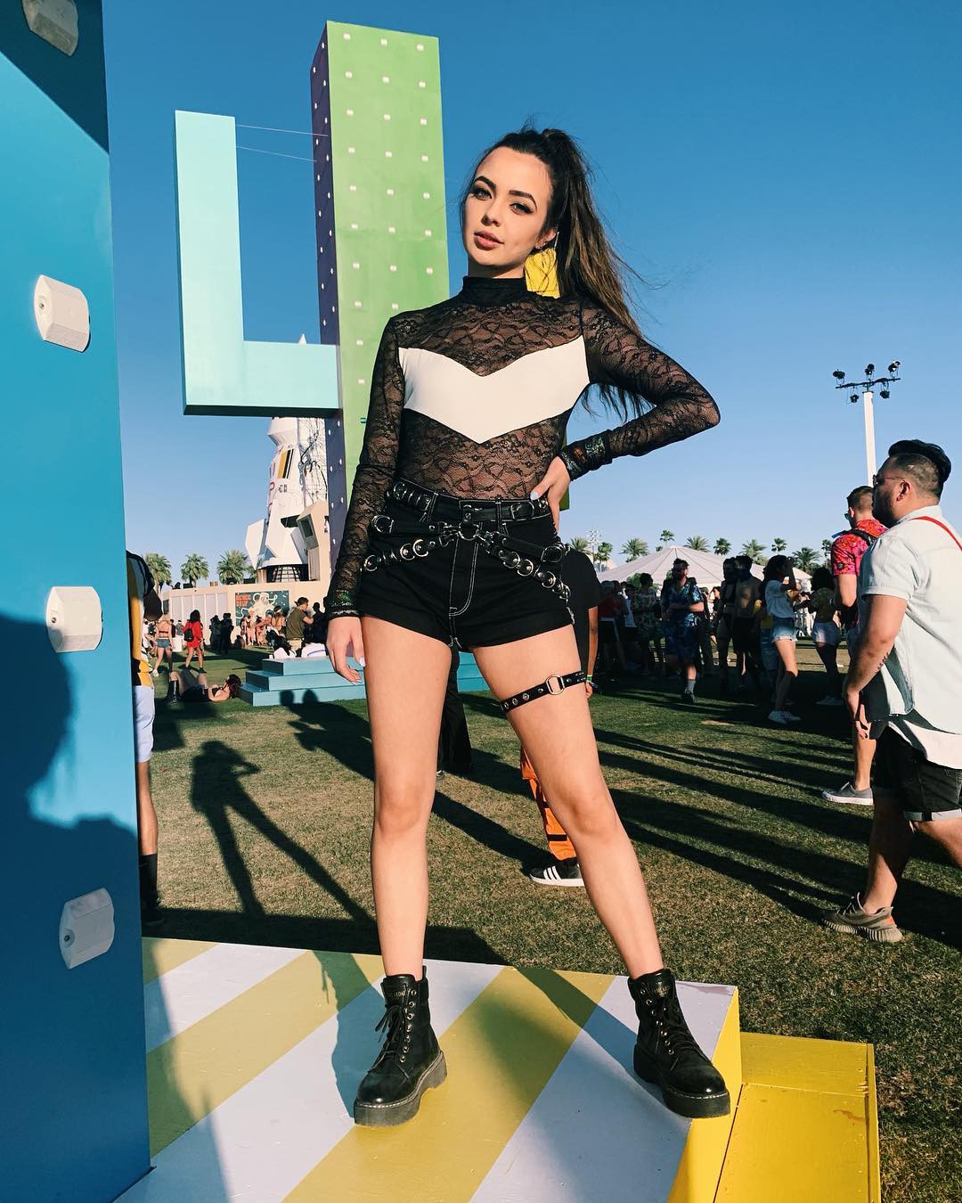 Merrell Twins Hot