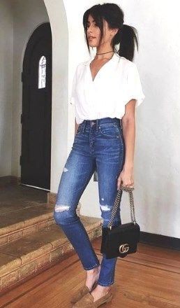 white colour outfit with denim, jeans, hot legs picture: White Jeans,  Spring Outfits,  Denim Outfits  