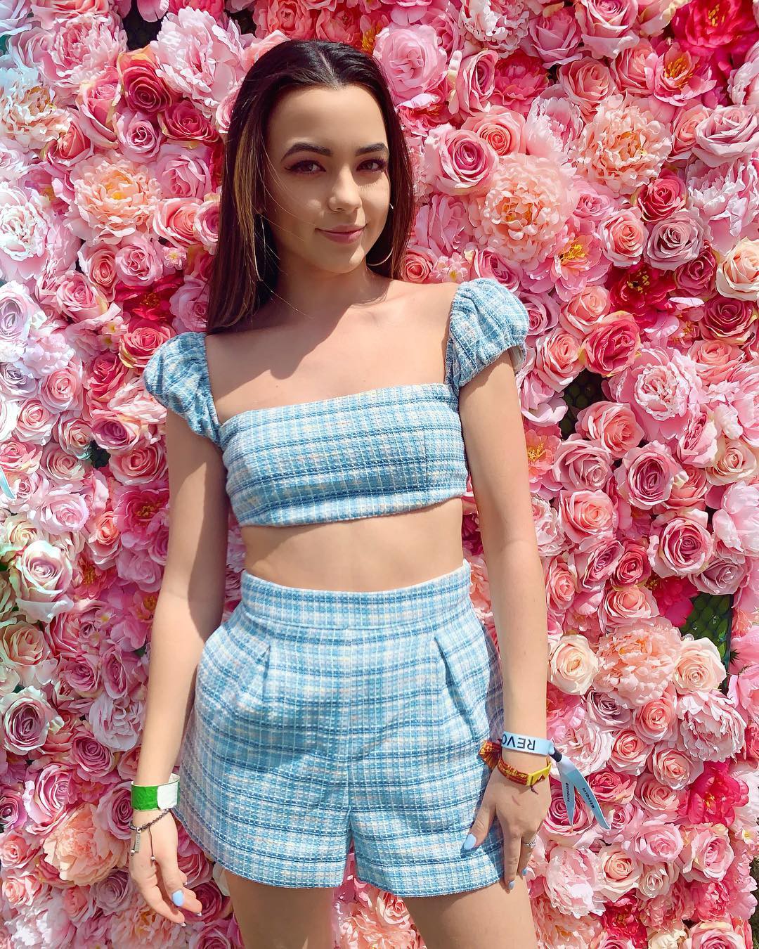 pink colour ideas with crop top, shorts, top: Crop top,  TikTok Star Vanessa Merrell  