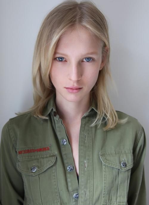 Outfit ideas model nastya sten the society management, modeling agency: Long hair,  Brown hair,  Jacket Outfits  