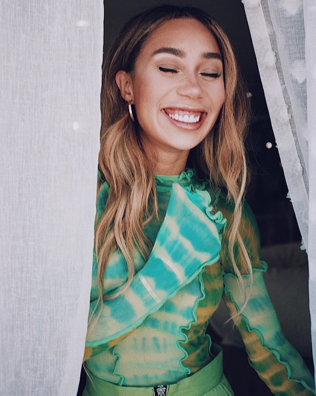 Eva Gutowski Pretty Face, Glossy Lips, Hairstyle For Girls: Cute Instagram Girls,  Hot Eva Gutowski  